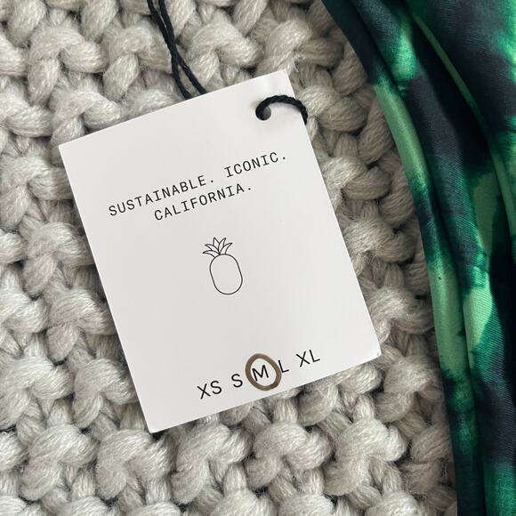 Skatie• ‘Dylan’ Bikini Bottom in REGGAE - Picture 7 of 16